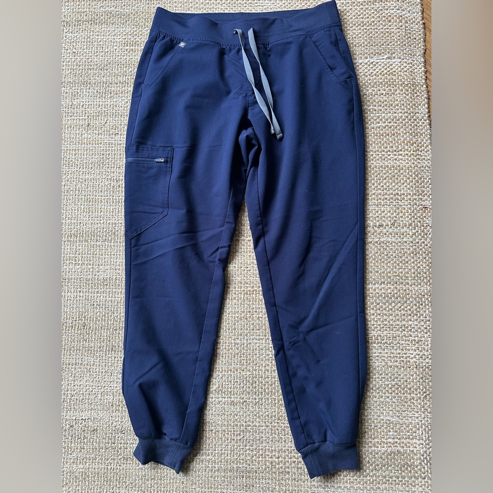 FIGS Navy Womens Zamora Scrub Joggers.